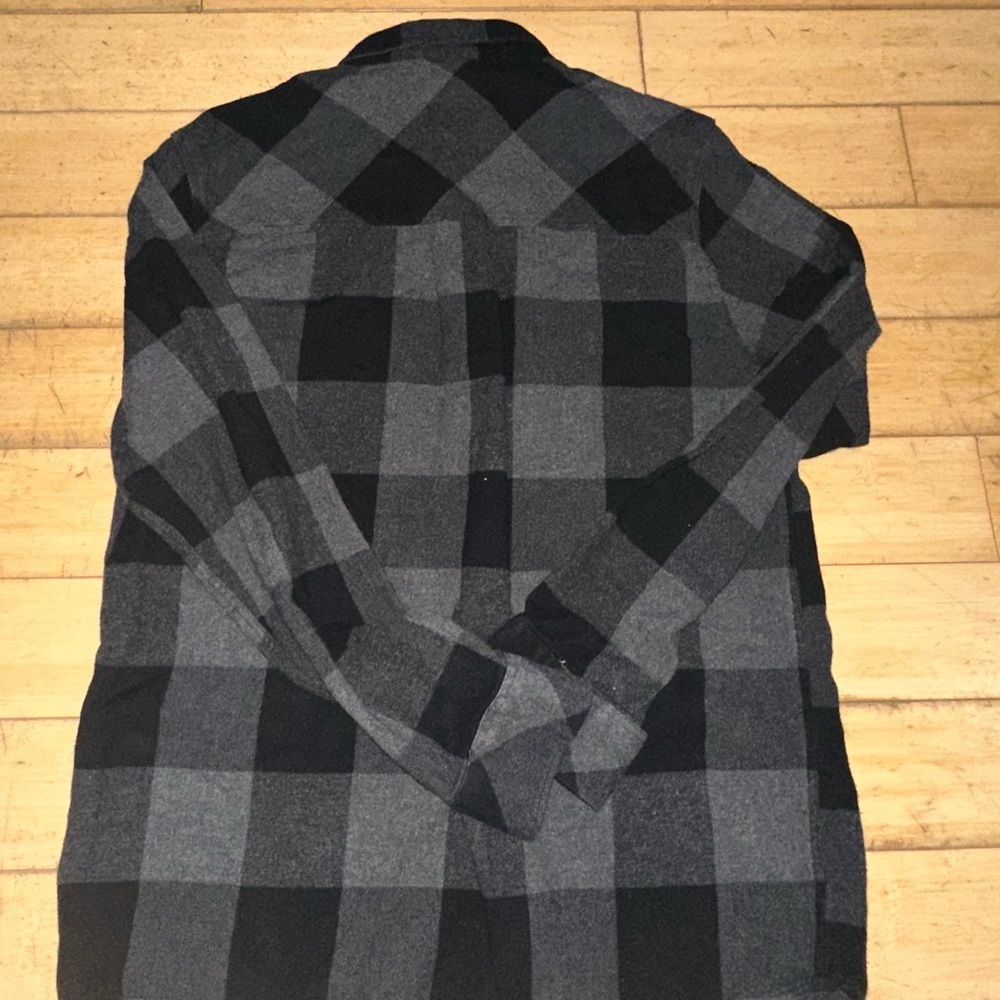Flannel - Picture 4 of 4